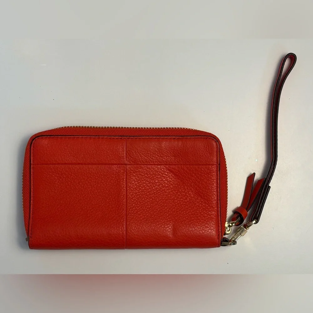 🧡 Tory Burch Orange Pebbled Leather Zip Wristlet Wallet 🧡